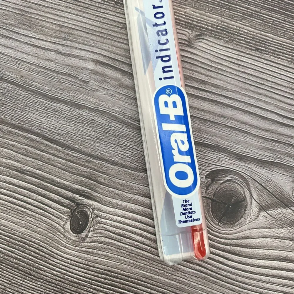 VTG Oral-B P-60 Toothbrush 1998 USA Soft End-Round Bristles 4-ROW 8in TALL RED